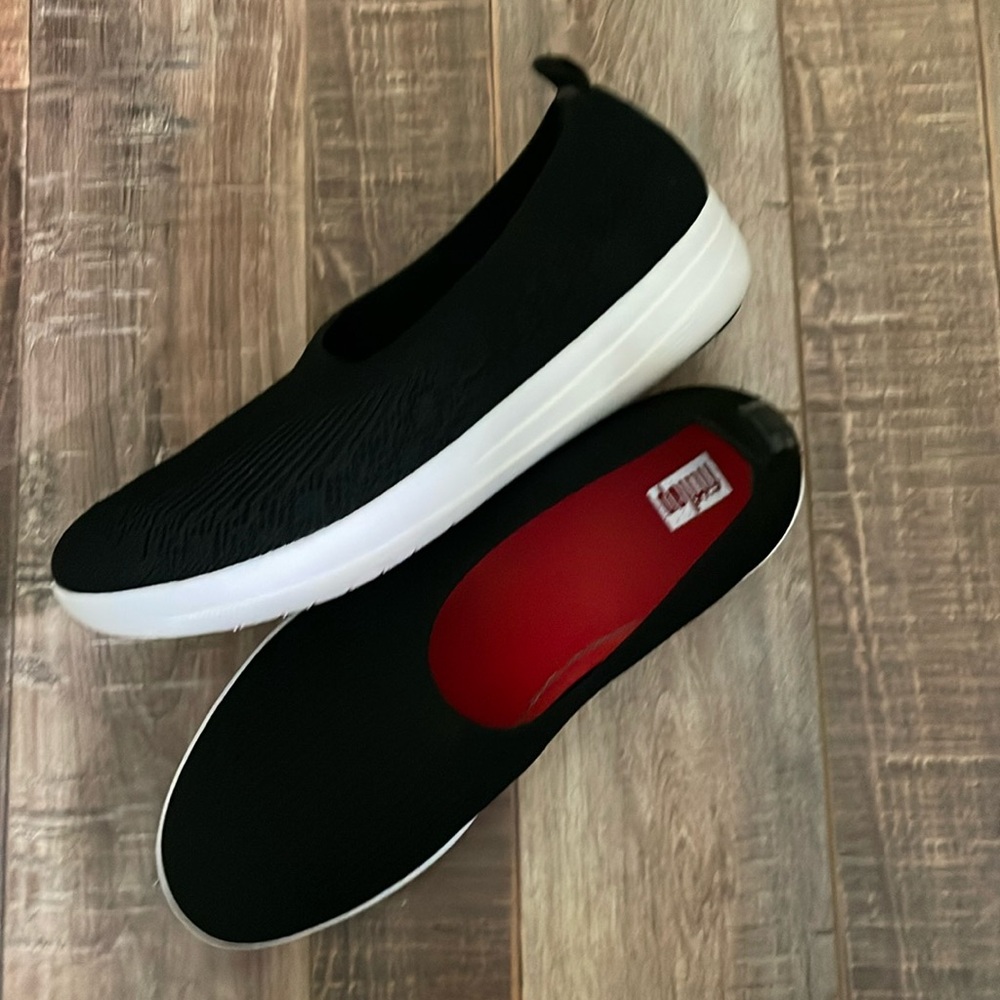 Flip flop knot slip on sneakers for women